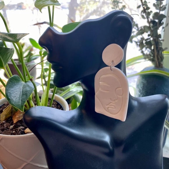 Handmade Clay Earrings | Face Outline Statue | Pearl White | Push Backs - Picture 4 of 7